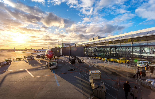 How is the aviation industry being revolutionized by digital transformation?